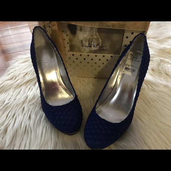 Like new Calvin Klein - Picture 2 of 3